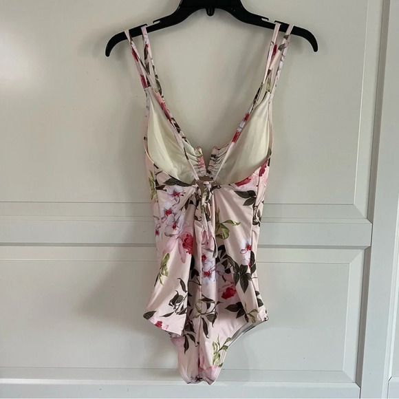NWOT Leonisa graphic floral cutout keyhole one piece swimsuit 15024 - Picture 3 of 11